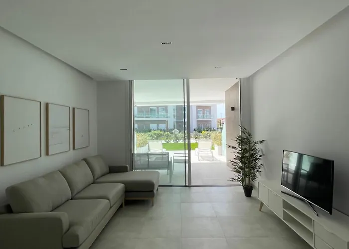 Costa Ballena - Dos Dormitorios, Piscina Y Jardin Privado